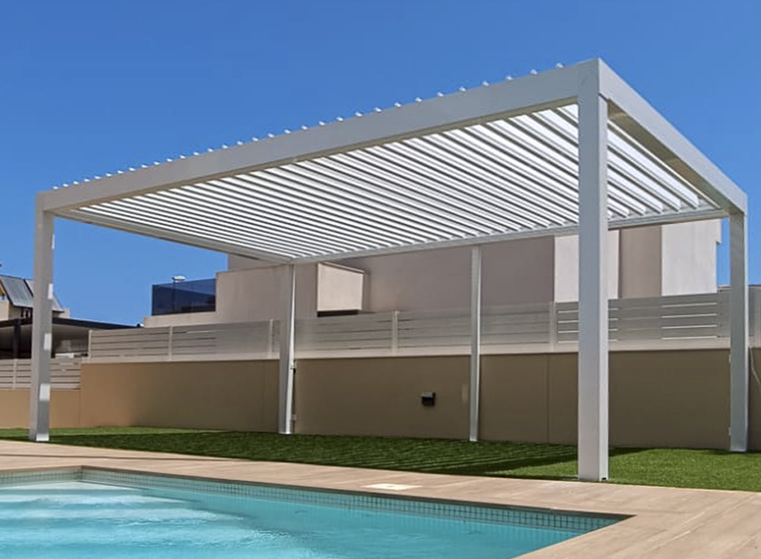 Pergolas bioclimatiques - Nos deux lignes de pergolas les plus remarquables à Alicante | Toldos Corona