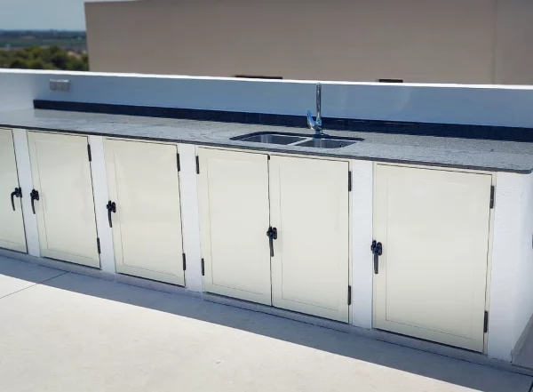 Cuisines d'extérieur - Solutions complémentaires fabriquées en interne à Alicante | Toldos Corona