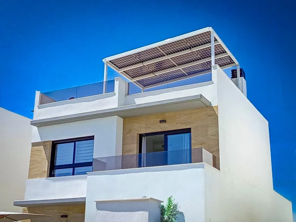 Second photovoltaic solution - Solar panel structures with cleaner, more useful and more productive integration. in Alicante | Toldos Corona